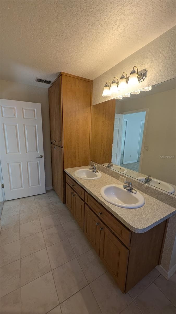 4023 EAGLE NEST POINT — photo 19 of 27