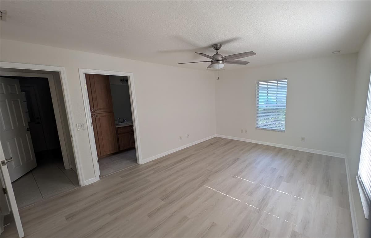 4023 EAGLE NEST POINT — photo 15 of 27
