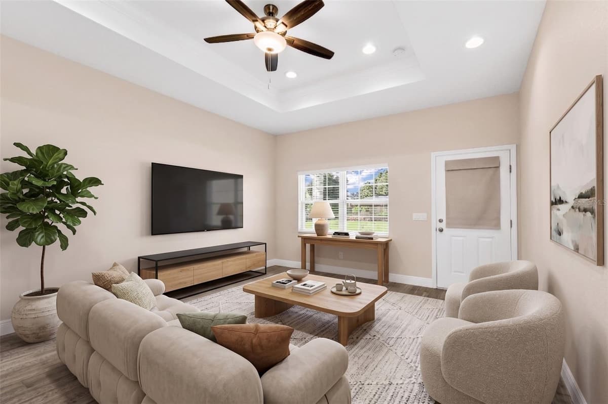 306 GRACE STREET — photo 4 of 21