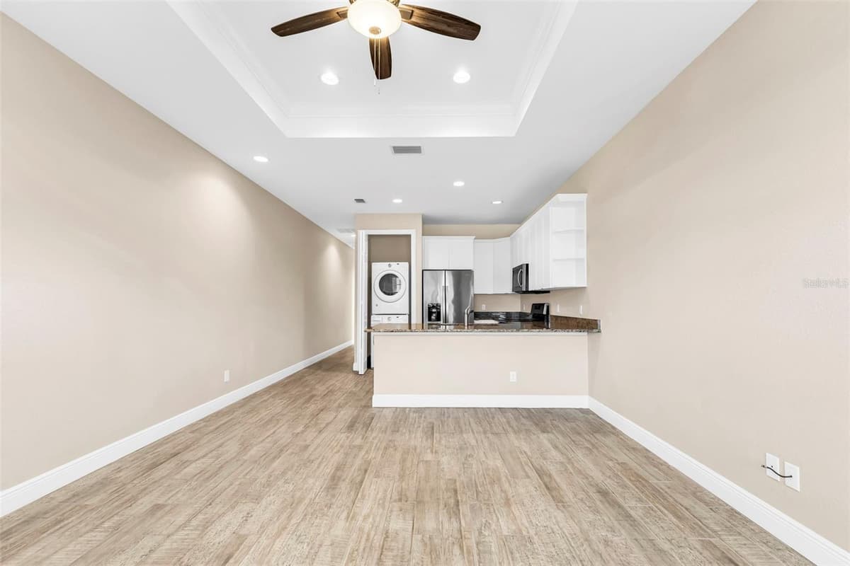 306 GRACE STREET — photo 9 of 21