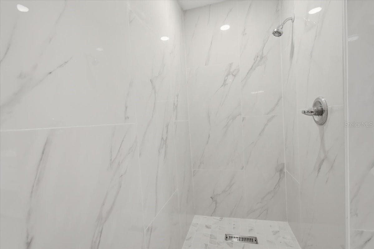 1103 JEFFERSON STREET — photo 40 of 52