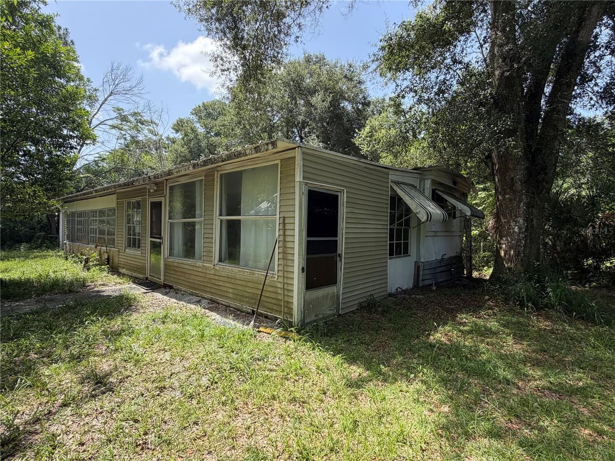 196 ROBINHOOD DRIVE — photo 1 of 18