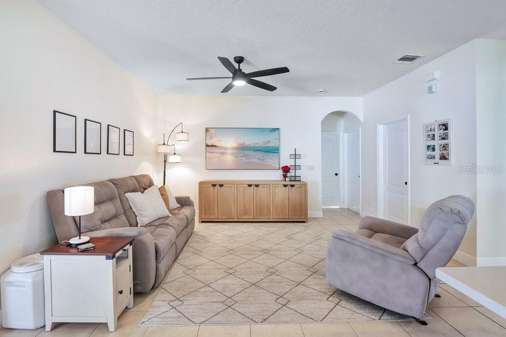 504 KEY HAVEN DRIVE — photo 13 of 35