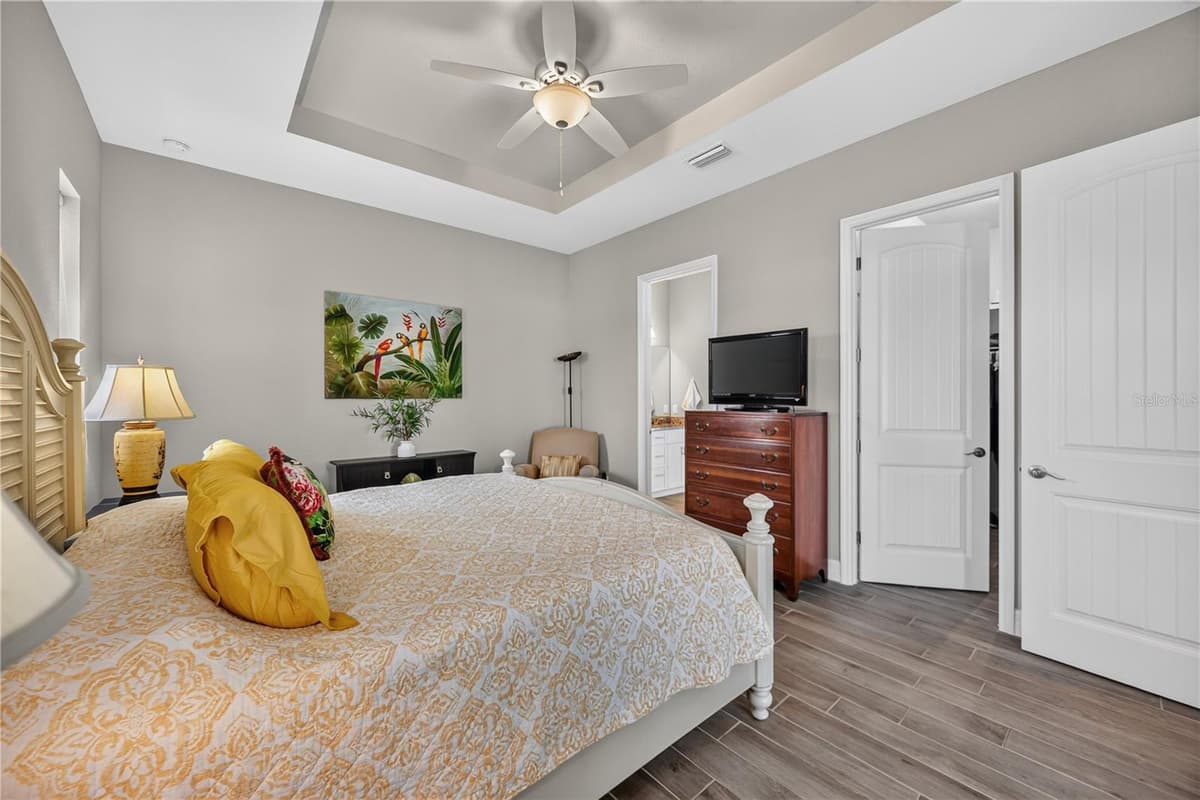 119 GREEN OAK PARK — photo 31 of 63