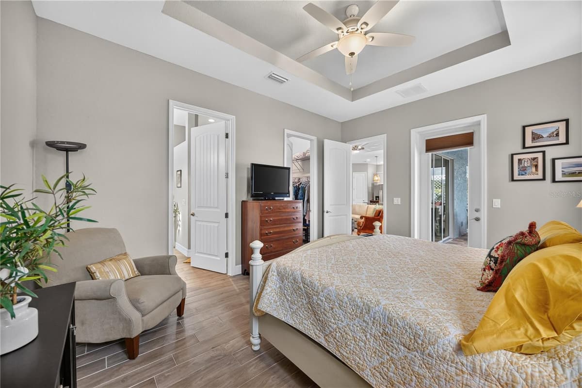 119 GREEN OAK PARK — photo 33 of 63