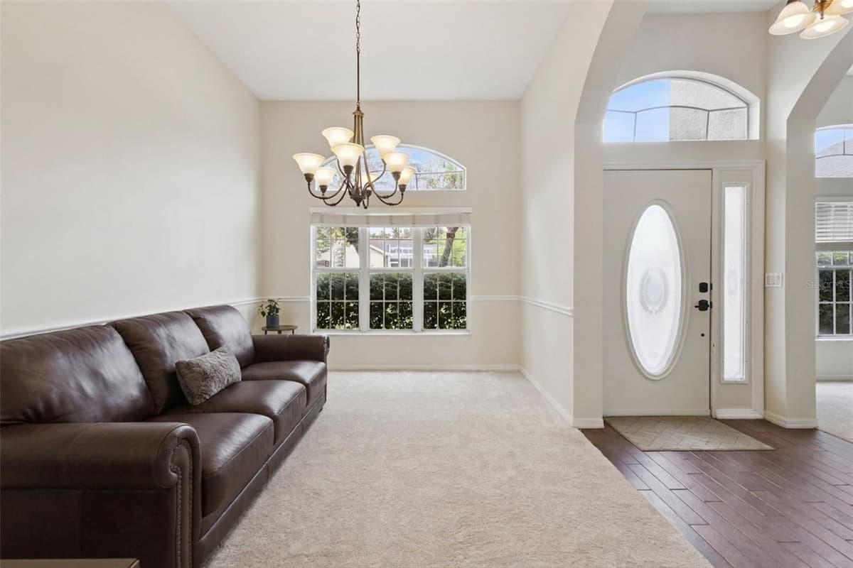 14313 ROXSHIRE DRIVE — photo 3 of 46