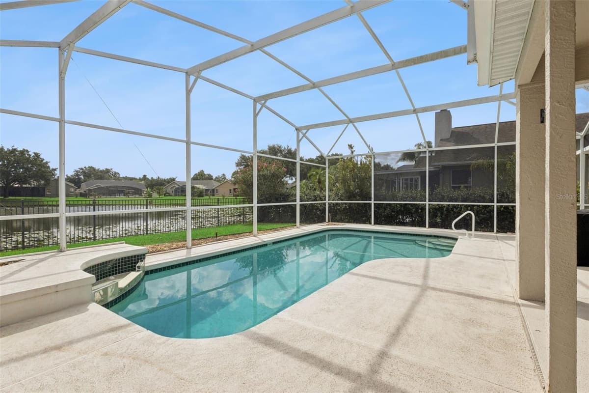 14313 ROXSHIRE DRIVE — photo 34 of 46