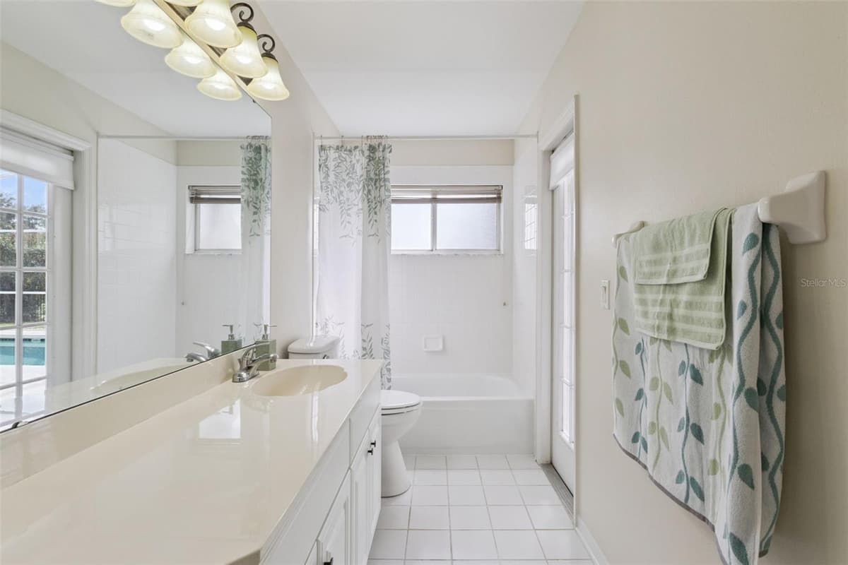 14313 ROXSHIRE DRIVE — photo 27 of 46