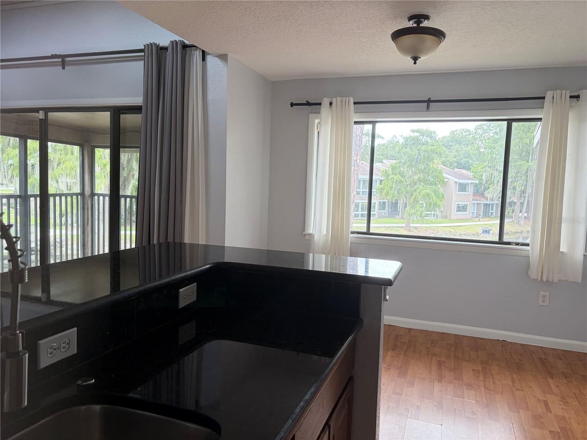 5926 PEREGRINE AVENUE — photo 7 of 17