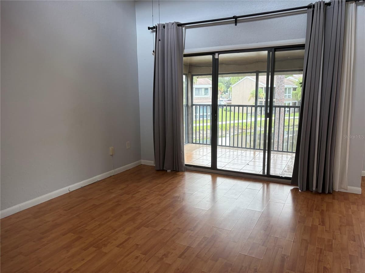 5926 PEREGRINE AVENUE — photo 3 of 17