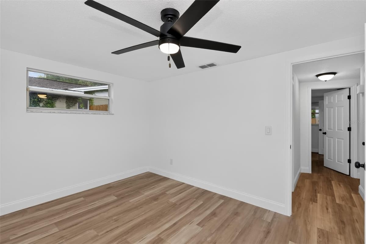5644 BERLIN DRIVE — photo 17 of 28