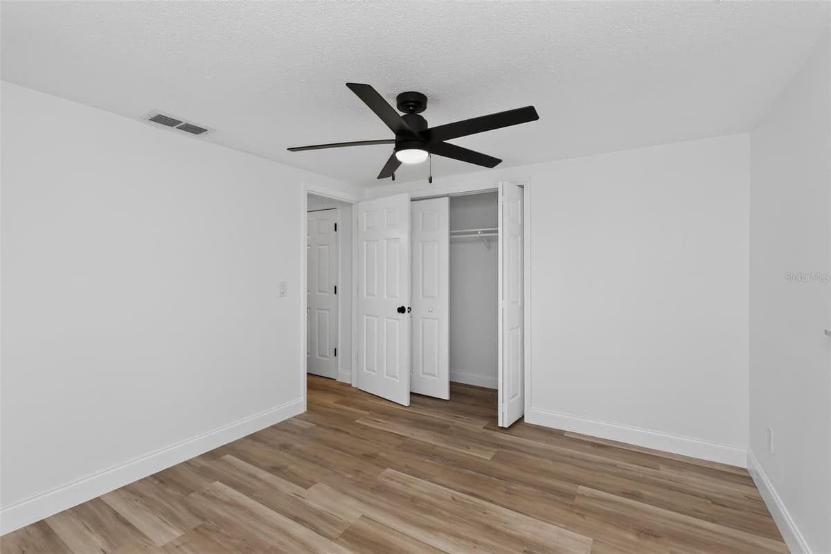 5644 BERLIN DRIVE — photo 18 of 28