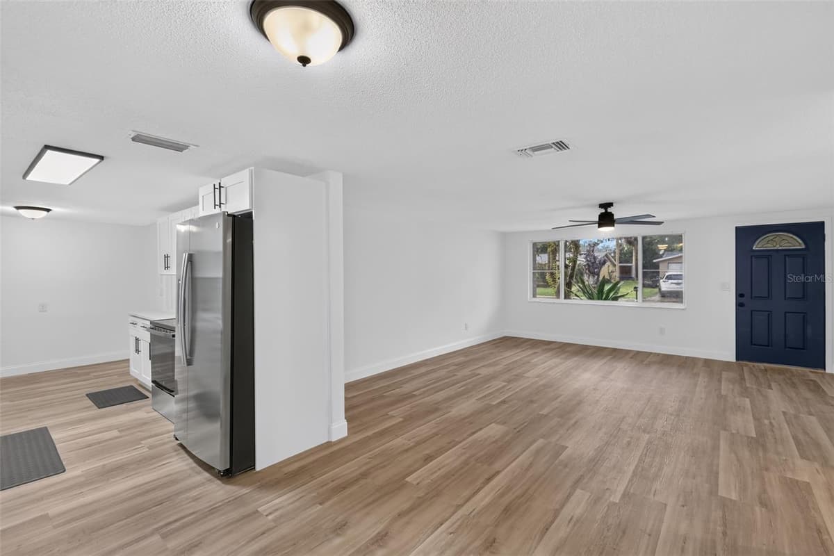 5644 BERLIN DRIVE — photo 6 of 28