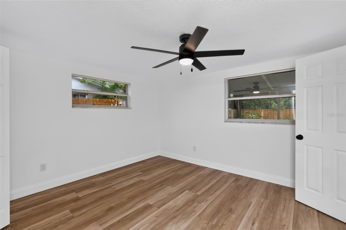 5644 BERLIN DRIVE — photo 19 of 28