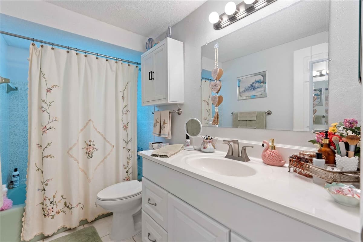 8216 CAVALRY DRIVE — photo 10 of 17