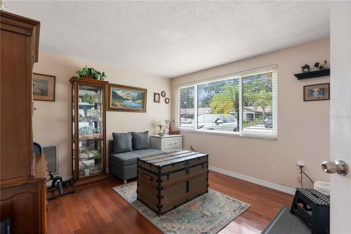 8216 CAVALRY DRIVE — photo 11 of 17