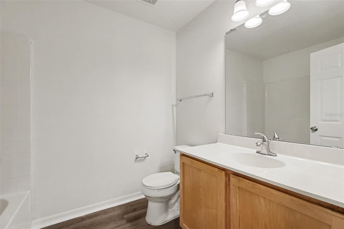 2056 REDWOOD CIRCLE — photo 12 of 15