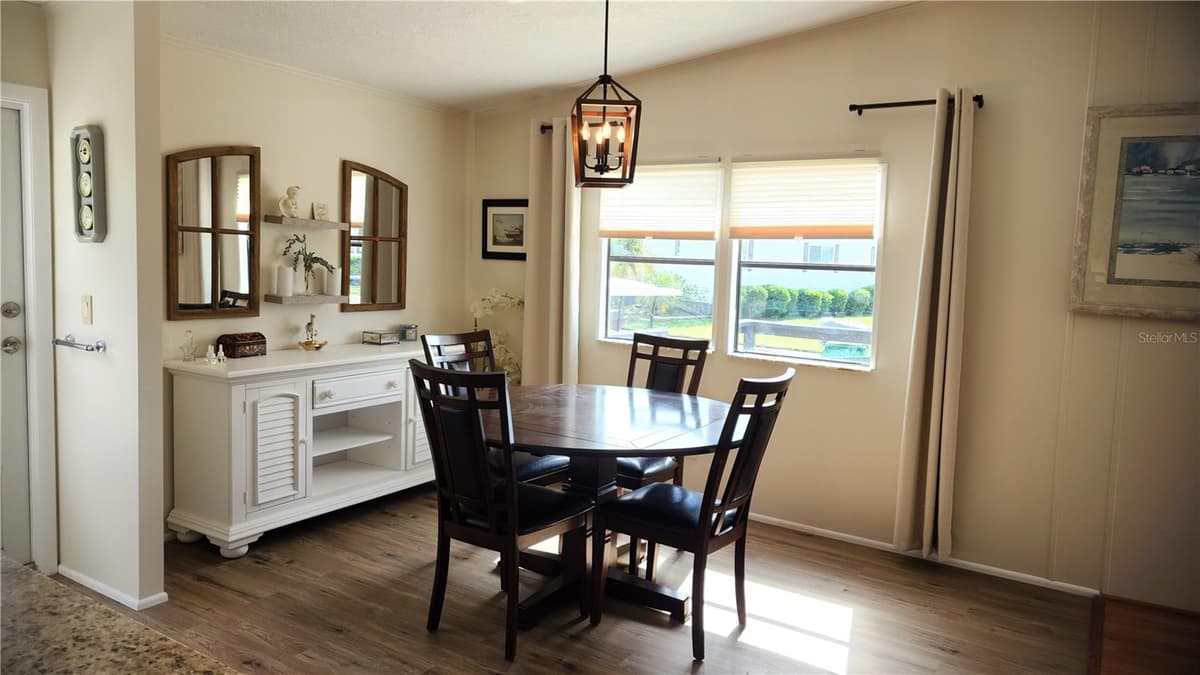 2100 KINGS HIGHWAY — photo 10 of 44