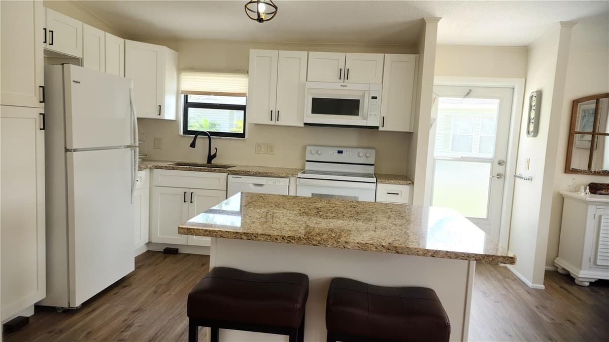 2100 KINGS HIGHWAY — photo 7 of 44