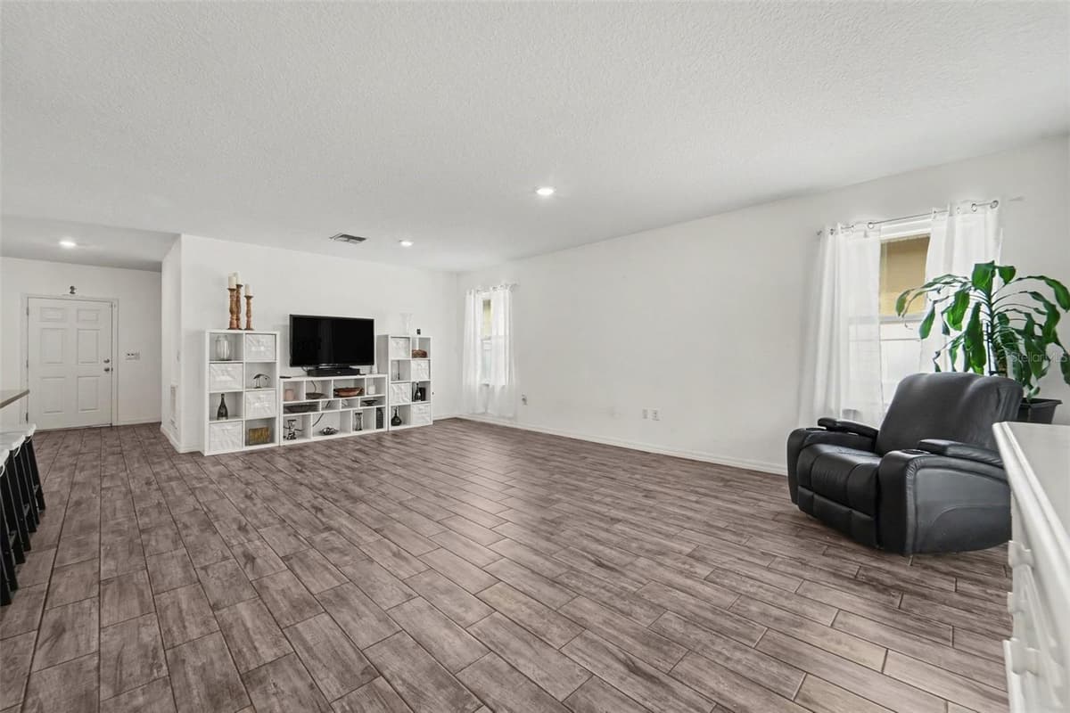 1281 WATER WILLOW DRIVE — photo 4 of 33