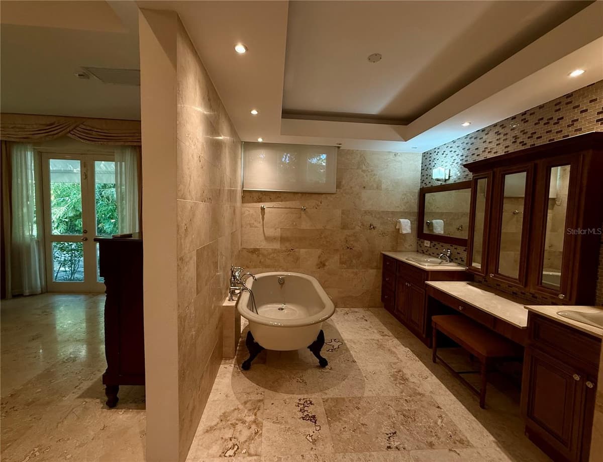 159 DORADO BEACH EAST STREET — photo 17 of 21