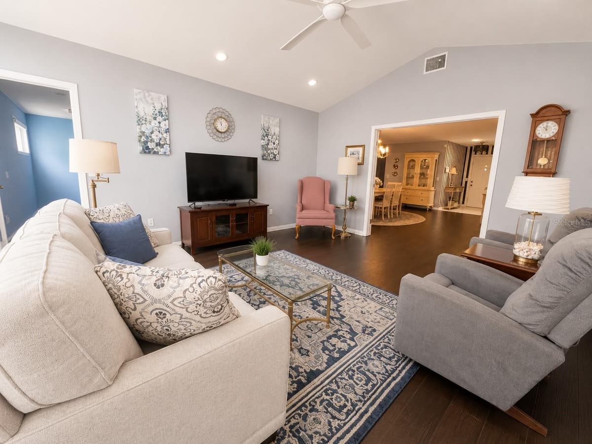 2228 GRAND CYPRESS DRIVE — photo 8 of 28