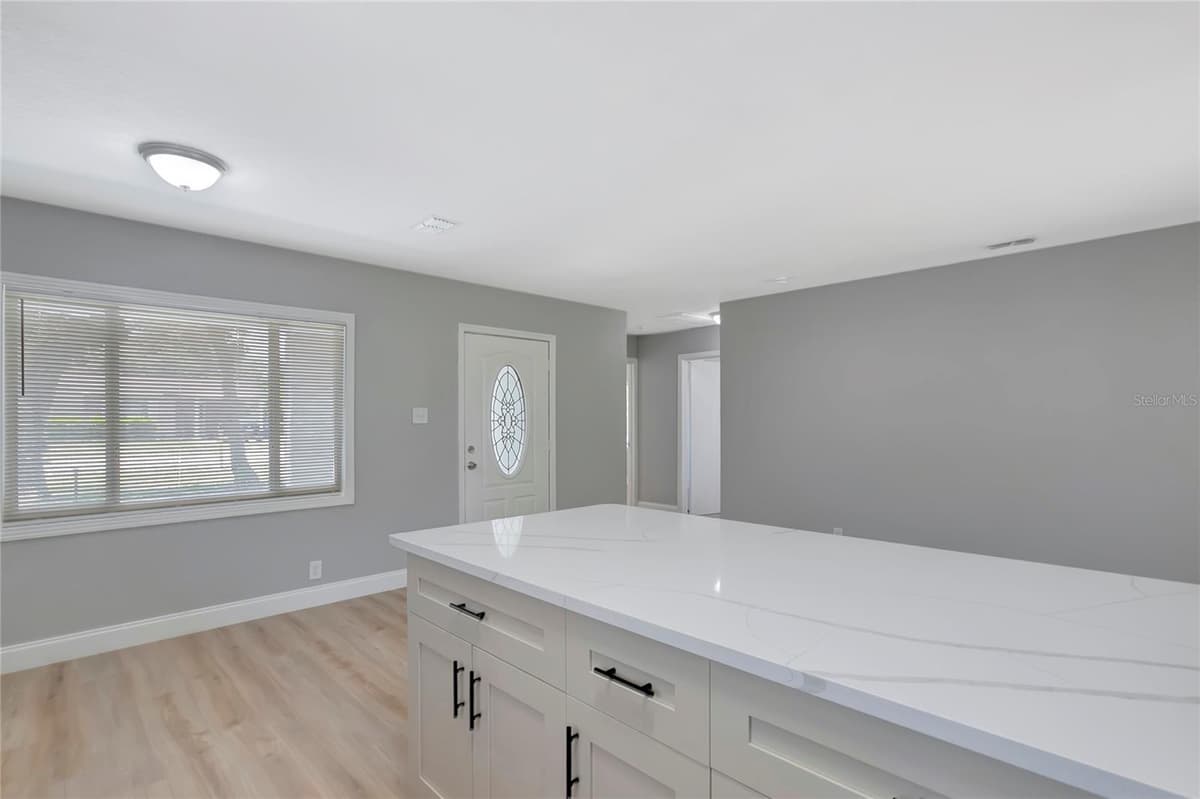 6105 23RD STREET — photo 16 of 34