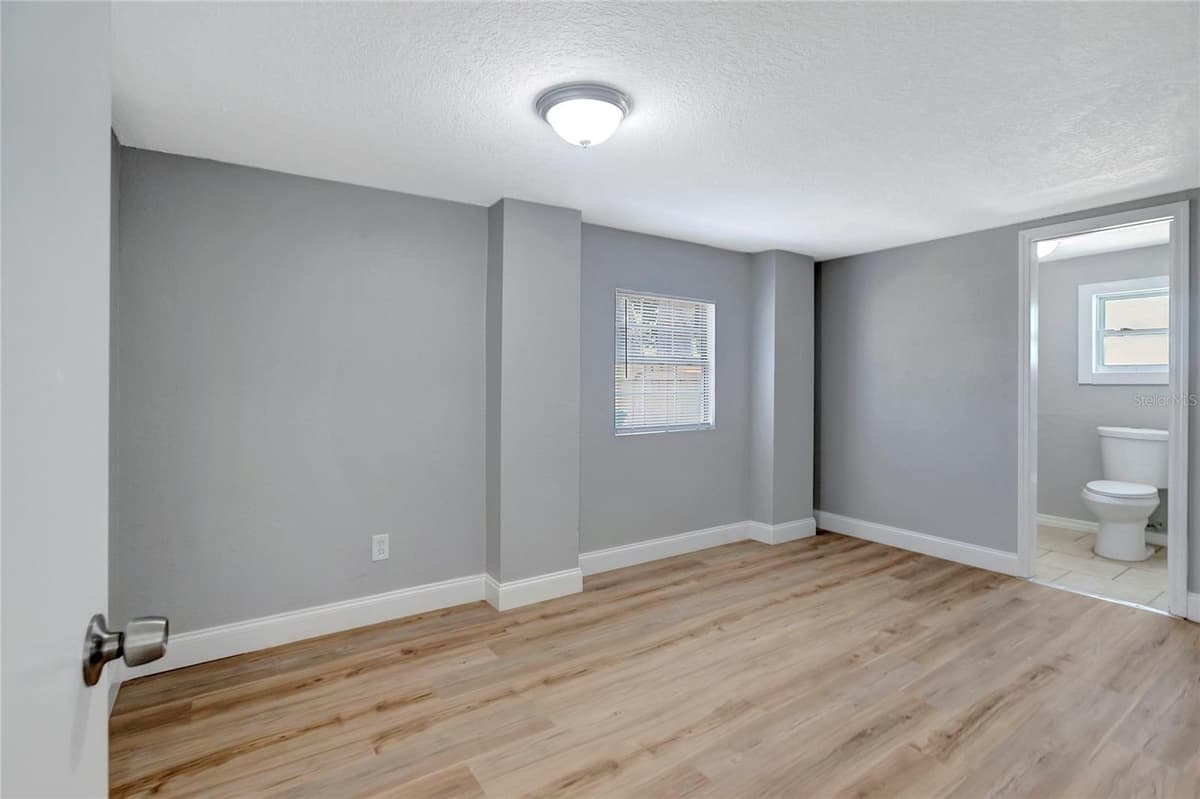 6105 23RD STREET — photo 18 of 34