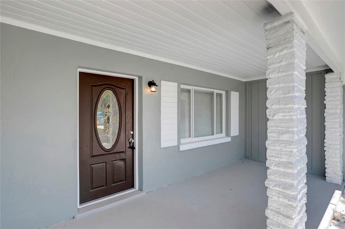 6105 23RD STREET — photo 6 of 34