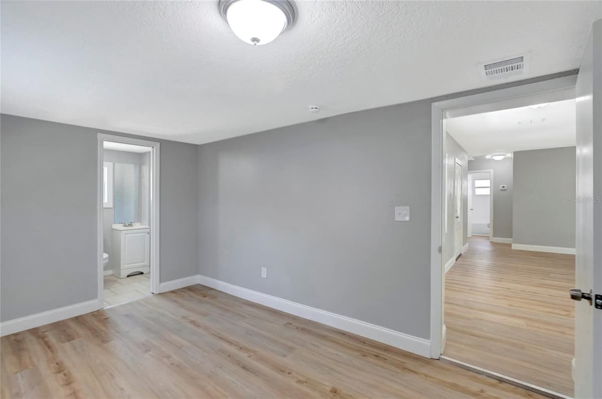 6105 23RD STREET — photo 19 of 34
