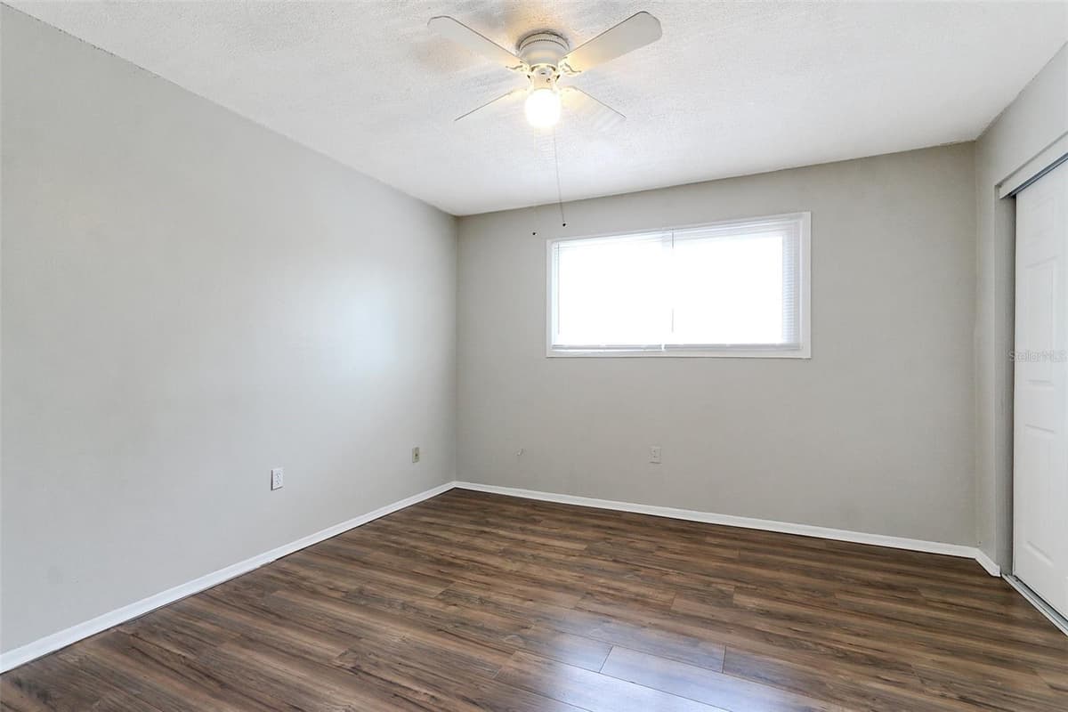 922 LAKE DESTINY ROAD — photo 21 of 21