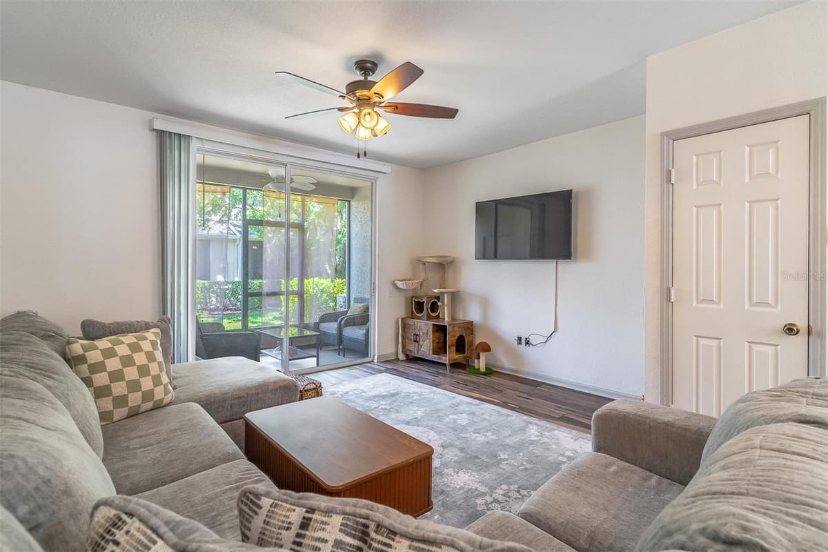 5338 HAWKSTONE DRIVE — photo 12 of 41