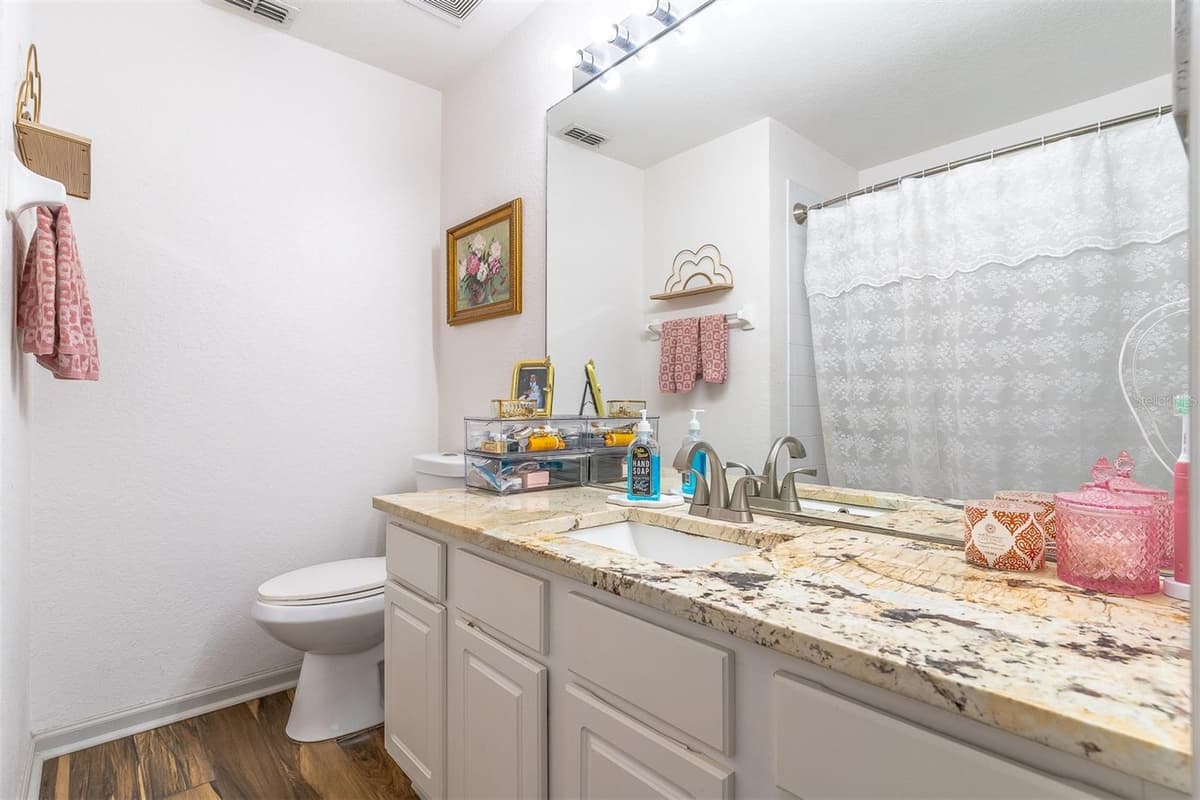 5338 HAWKSTONE DRIVE — photo 23 of 41