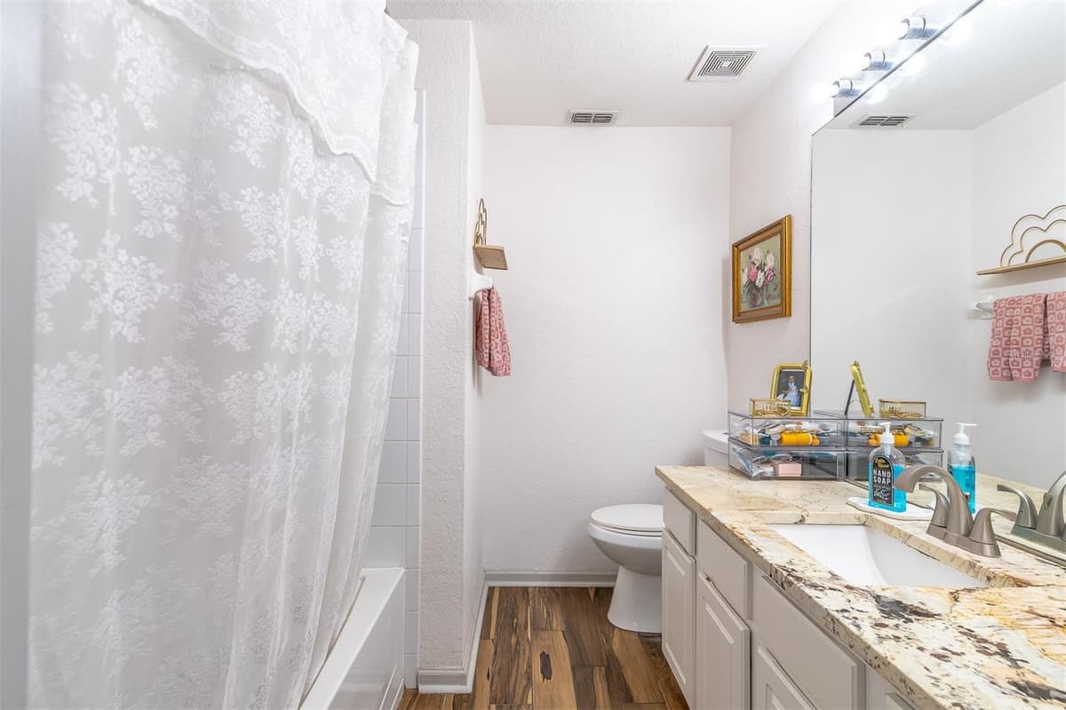 5338 HAWKSTONE DRIVE — photo 24 of 41