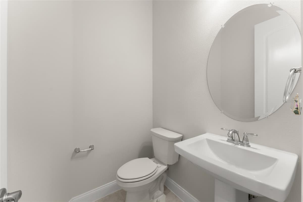 13550 MCMILLAN DRIVE — photo 13 of 60
