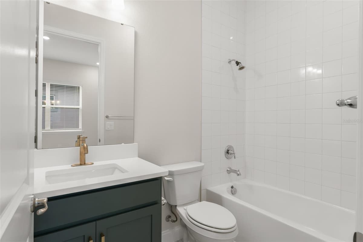 13550 MCMILLAN DRIVE — photo 10 of 60