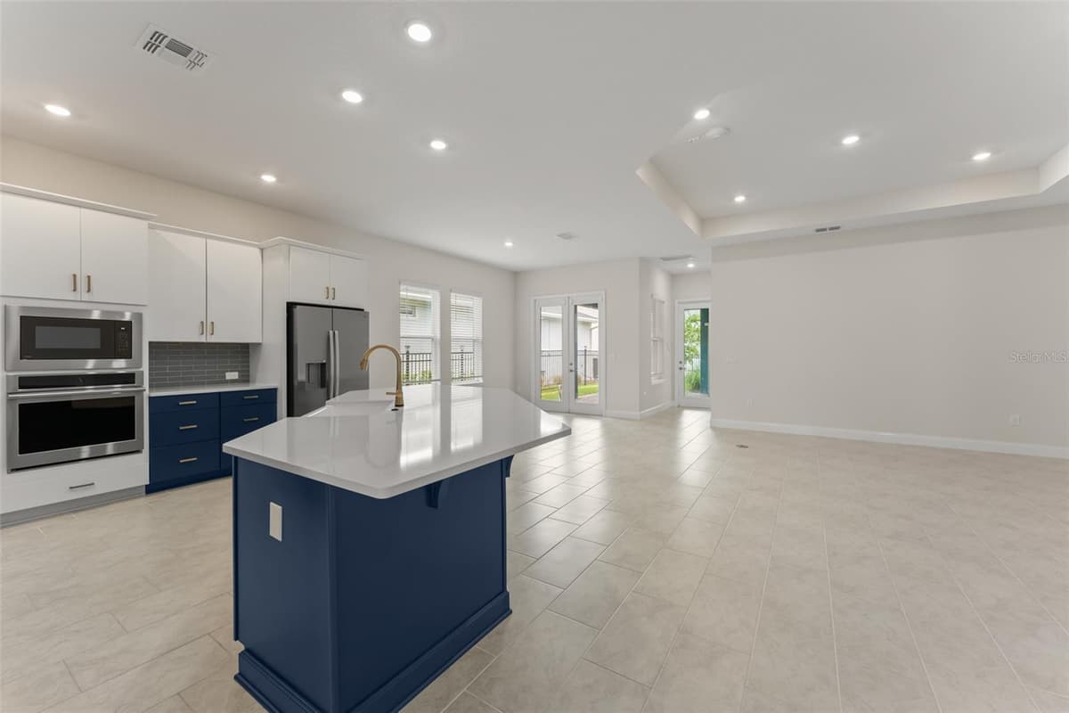 13550 MCMILLAN DRIVE — photo 24 of 60