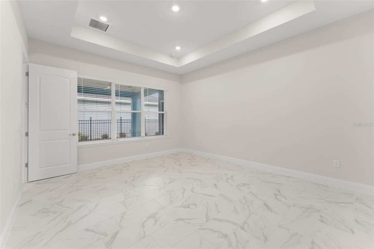 13550 MCMILLAN DRIVE — photo 36 of 60