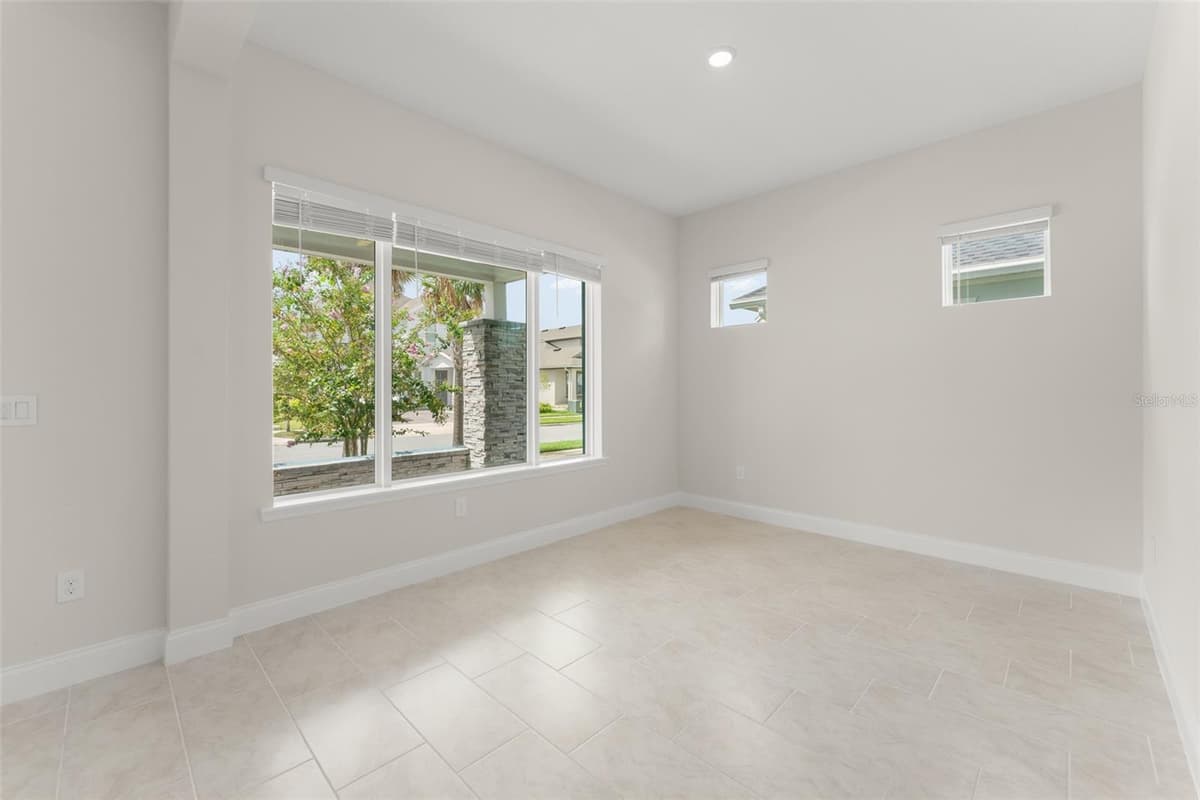 13550 MCMILLAN DRIVE — photo 6 of 60