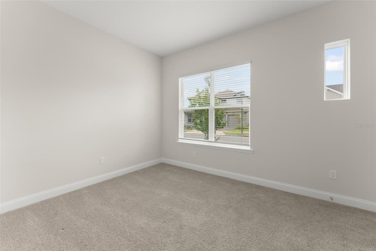 13550 MCMILLAN DRIVE — photo 15 of 60