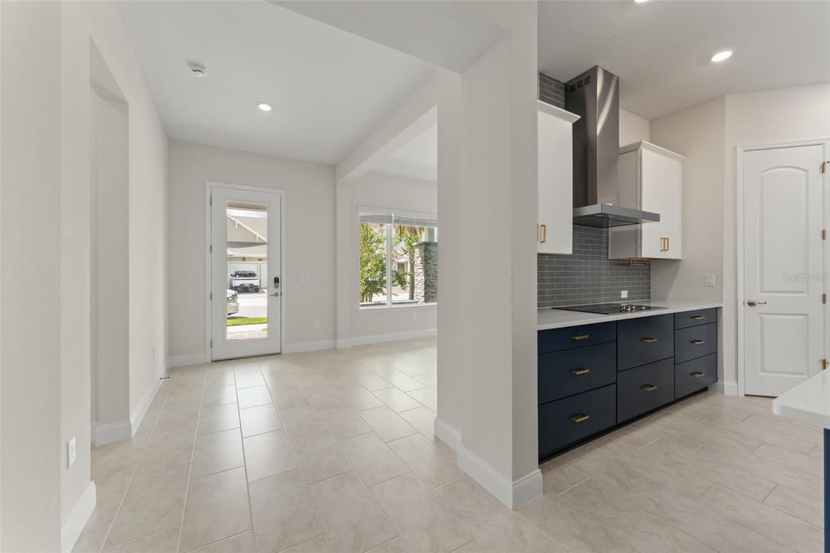 13550 MCMILLAN DRIVE — photo 19 of 60