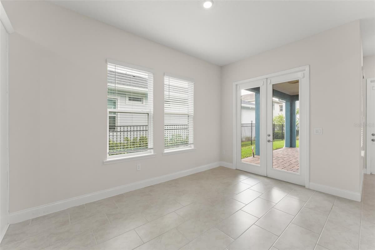 13550 MCMILLAN DRIVE — photo 34 of 60