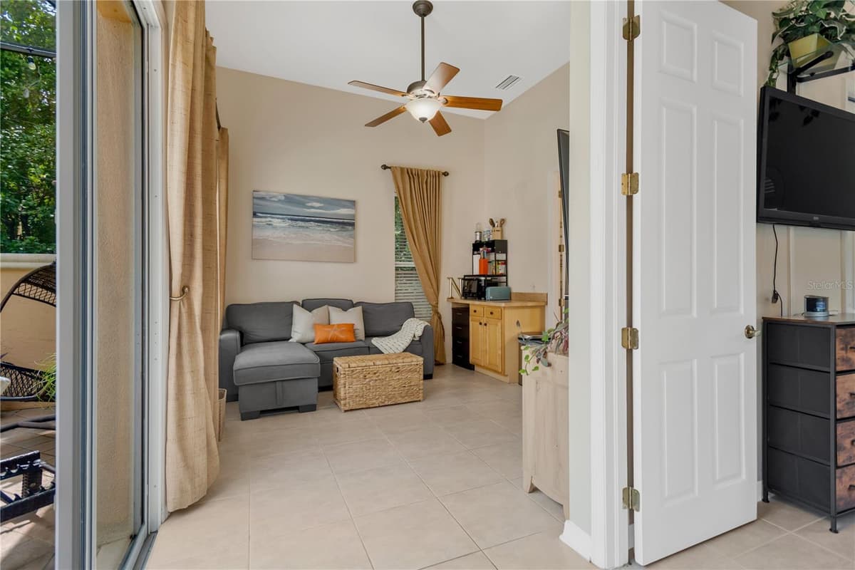 1034 SKYVIEW LANDINGS DRIVE — photo 37 of 52