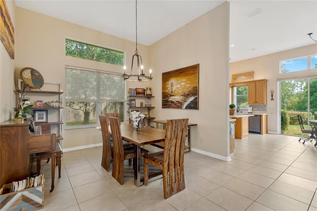 1034 SKYVIEW LANDINGS DRIVE — photo 9 of 52