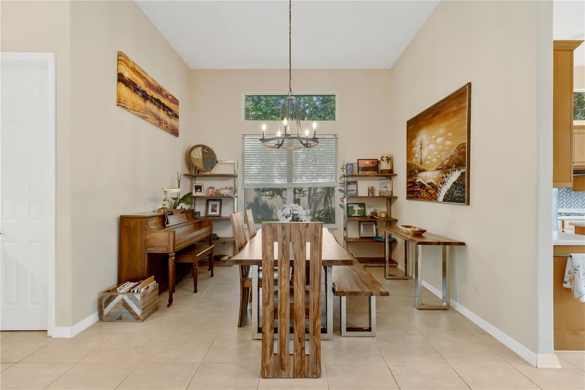 1034 SKYVIEW LANDINGS DRIVE — photo 7 of 52