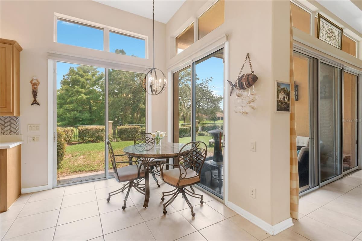 1034 SKYVIEW LANDINGS DRIVE — photo 14 of 52