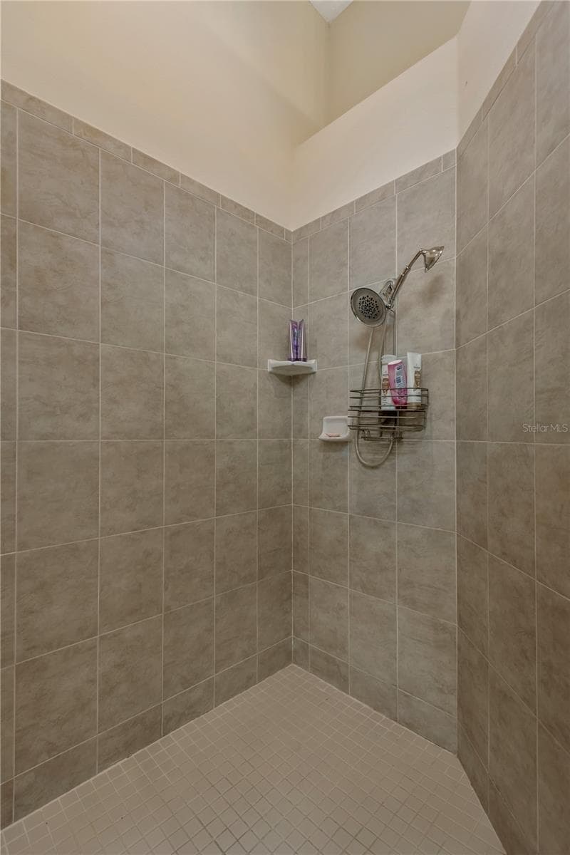 1034 SKYVIEW LANDINGS DRIVE — photo 26 of 52