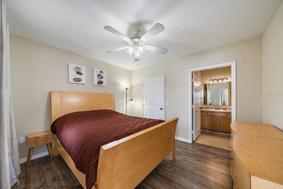 1010 VILLAGIO CIRCLE — photo 15 of 25