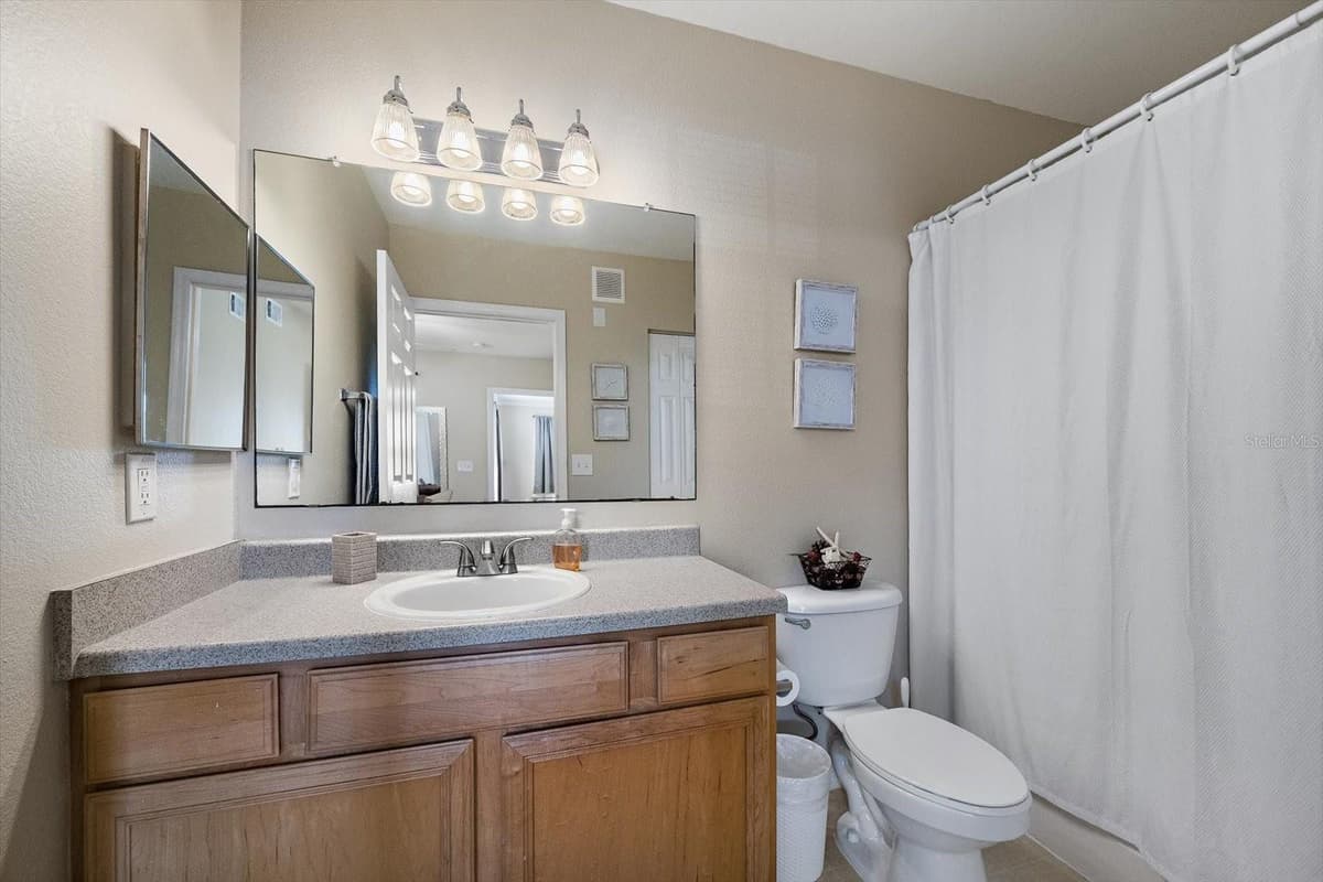 1010 VILLAGIO CIRCLE — photo 21 of 25