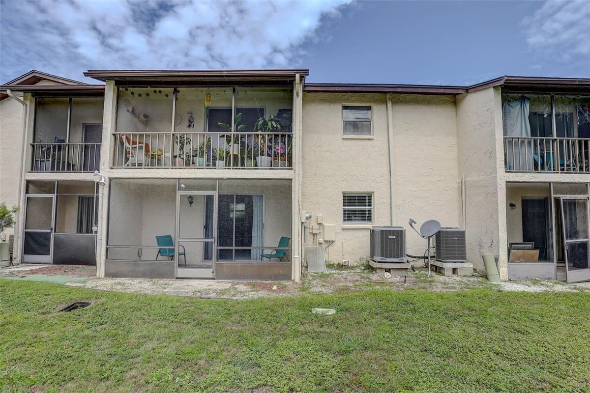 8440 OLD POST ROAD — photo 10 of 24